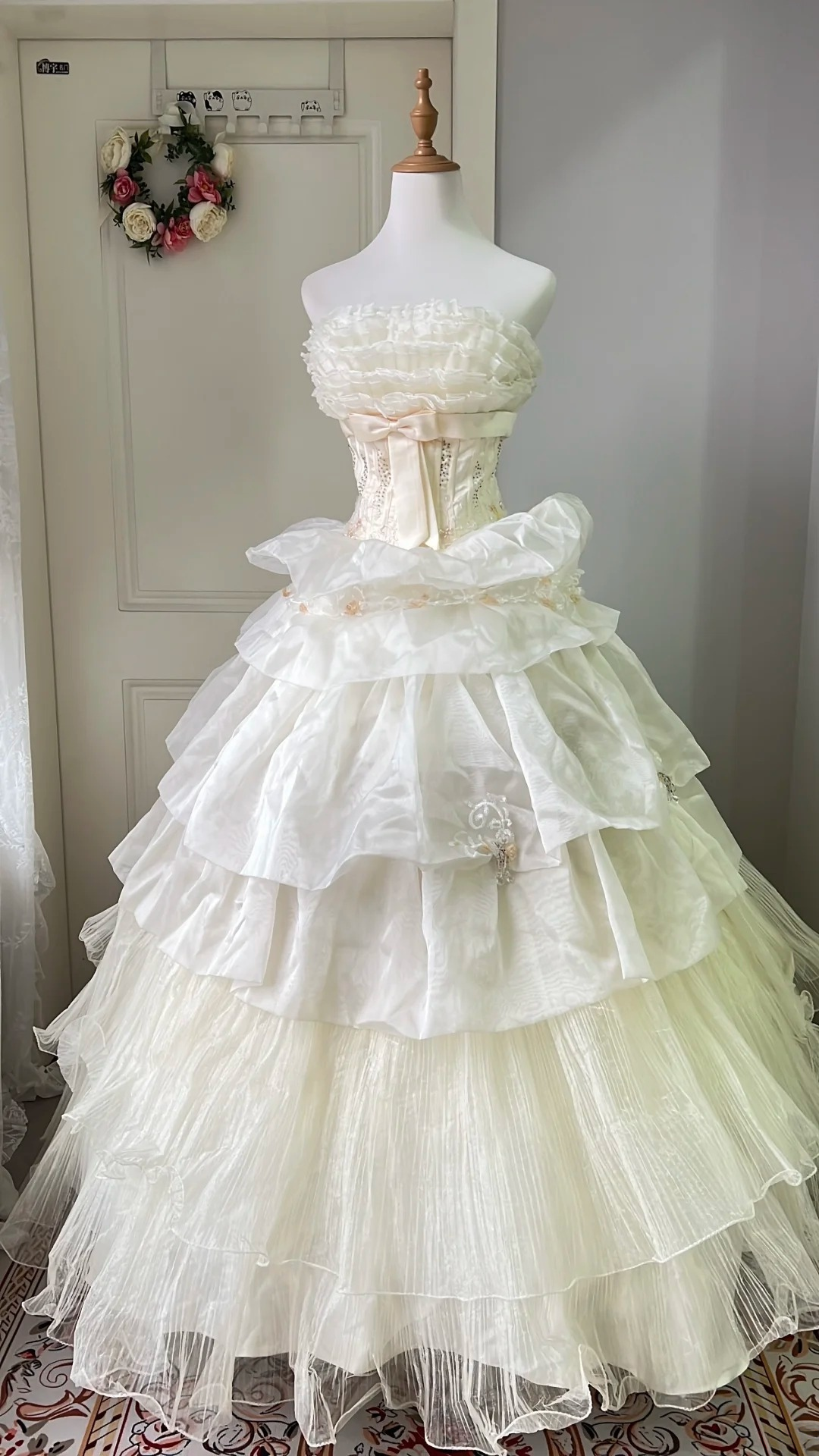 Sweet 15 Quinceanera Dress Ball Gown Strapless Light Yellow Tulle With Tiered Layers Long 16th Birthday Outfits RC0656