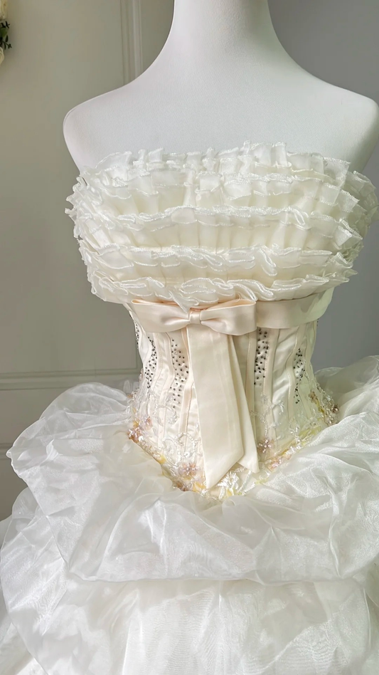 Sweet 15 Quinceanera Dress Ball Gown Strapless Light Yellow Tulle With Tiered Layers Long 16th Birthday Outfits RC0656