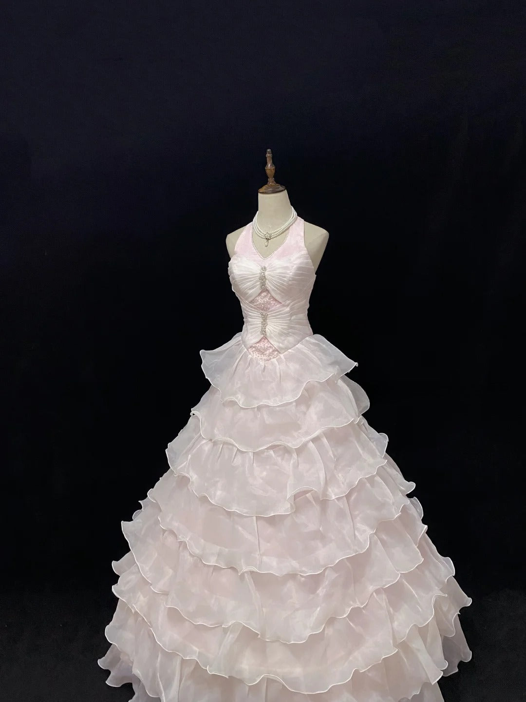 Dreamy Ball Gowns Halter Pink Organza Poofy Long With Layers Tiered Quince Dress inspo Quinceanera Dresses Sweet 15 16 Outfits RB7778