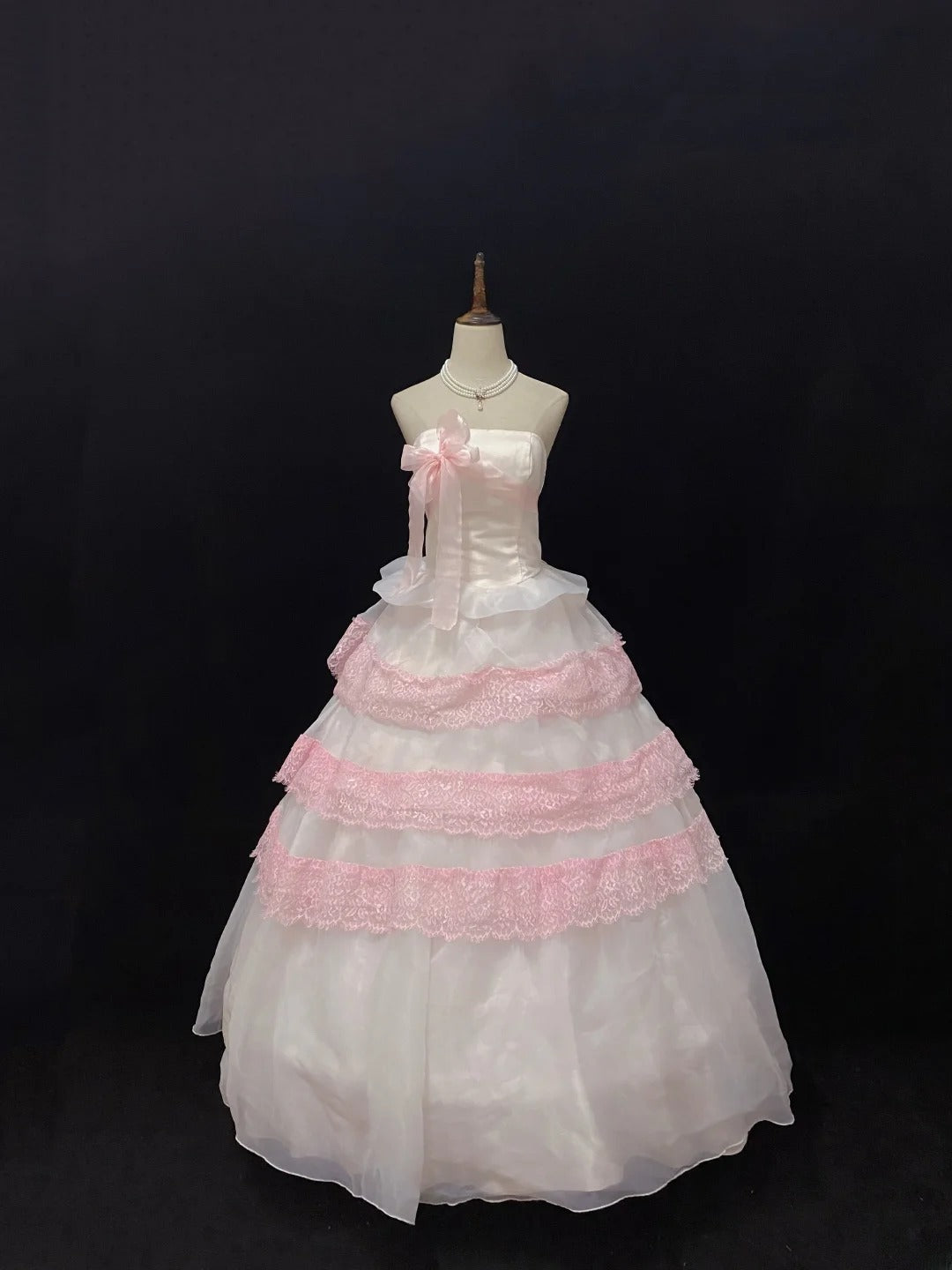 Dreamy Ball Gown Strapless Pink Lace Poofy Long With Layers Tiered Quince Dress inspo Quinceanera Dresses Sweet 15 16 Outfits RB7779