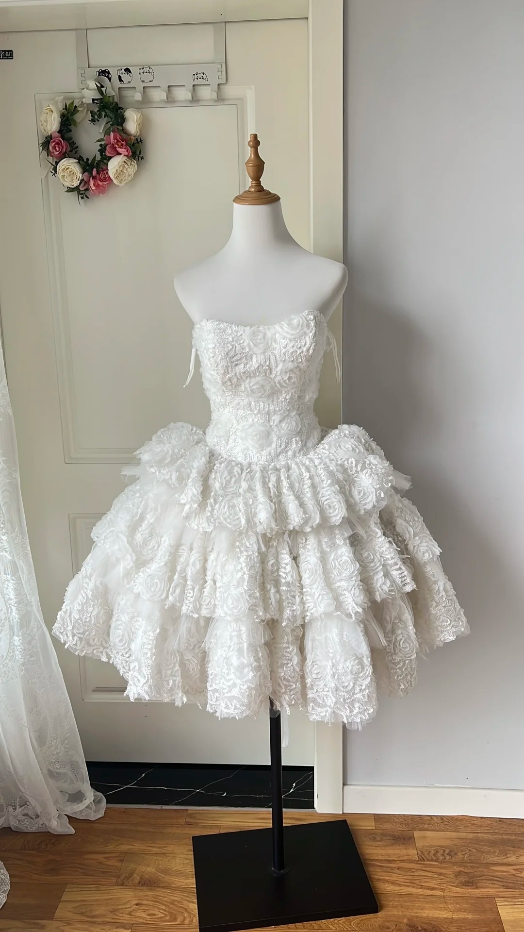 Hoco Dress Ball Gown Strapless White Short Floral Homecoming 17th Birthday Party Dress RC0661