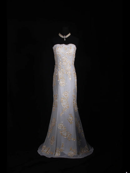 Vintage Meerjungfrauen-Kleid, trägerlos, weiß, 1970er Jahre, mit applizierten Perlen am Oberteil, langes Ballkleid, Inspiration für den 16. Geburtstag, formelles Abendkleid AS333