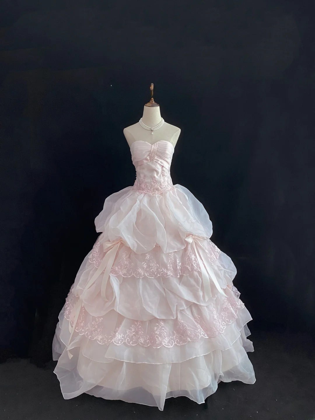 Dream Ball Gown Sweetheart Light Pink Lace Poofy Long With Tiered Layers Bow Quince Dress inspo Quinceanera Dresses Sweet 15 16 Outfits RB7787