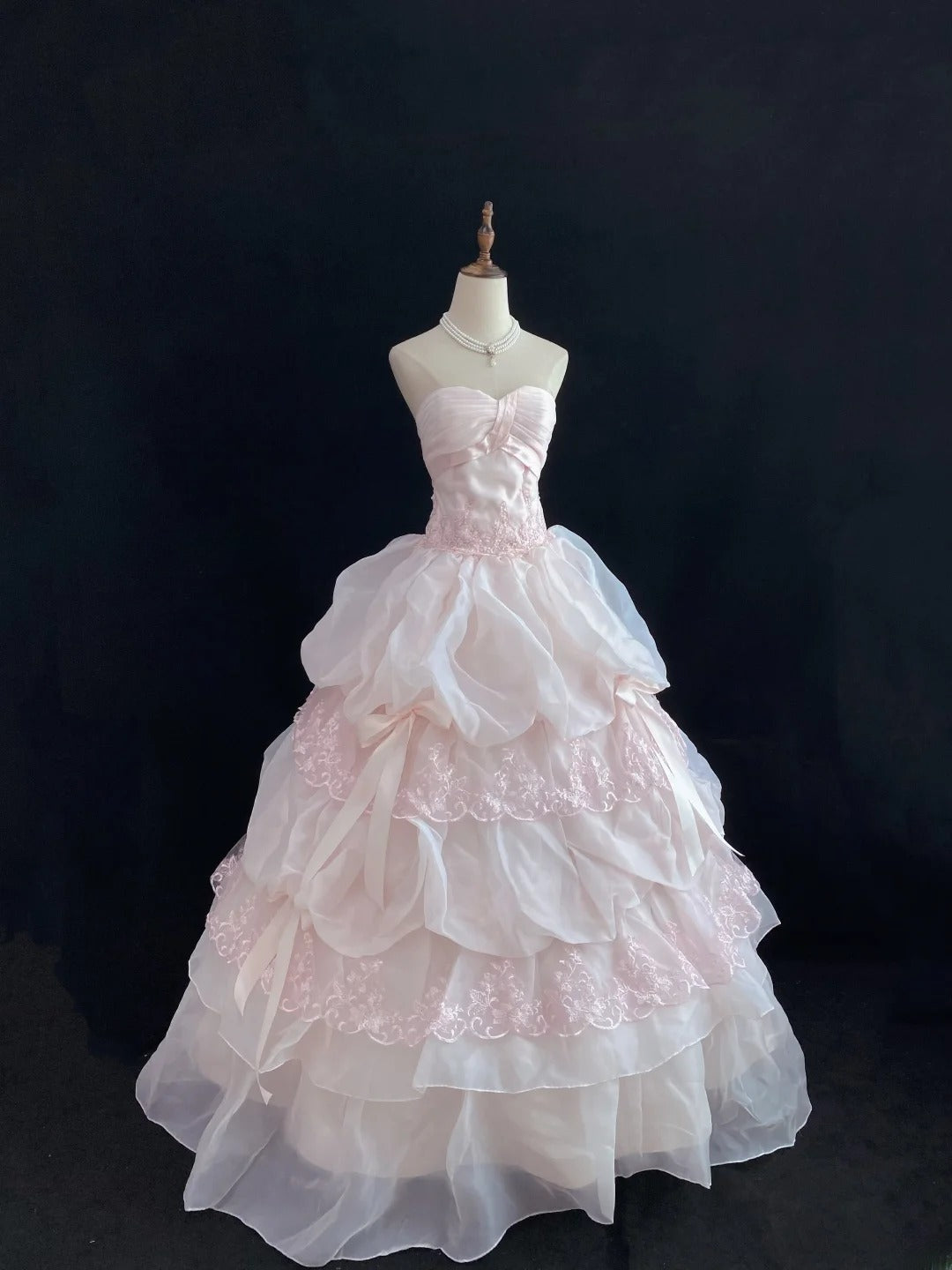 Dream Ball Gown Sweetheart Light Pink Lace Poofy Long With Tiered Layers Bow Quince Dress inspo Quinceanera Dresses Sweet 15 16 Outfits RB7787