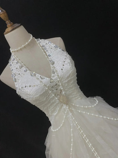 Beautiful Ball Gown Halter Sleeveless Tulle With Beading Long Groom Bride Gown Bridal Dress Modest Wedding Dresses RB7790