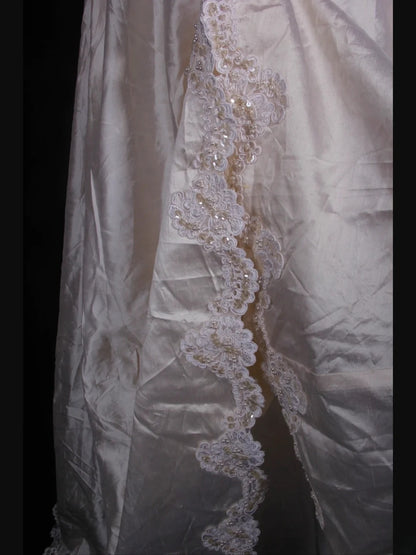 Retro-Brautkleid im Stil der 1950er Jahre: Ballkleid mit V-Ausschnitt, Perlenbesatz, Ärmeln und Spitze, auch in kleinen/großen Größen erhältlich, für standesamtliche Trauungen im Sommer (Modell AS339).