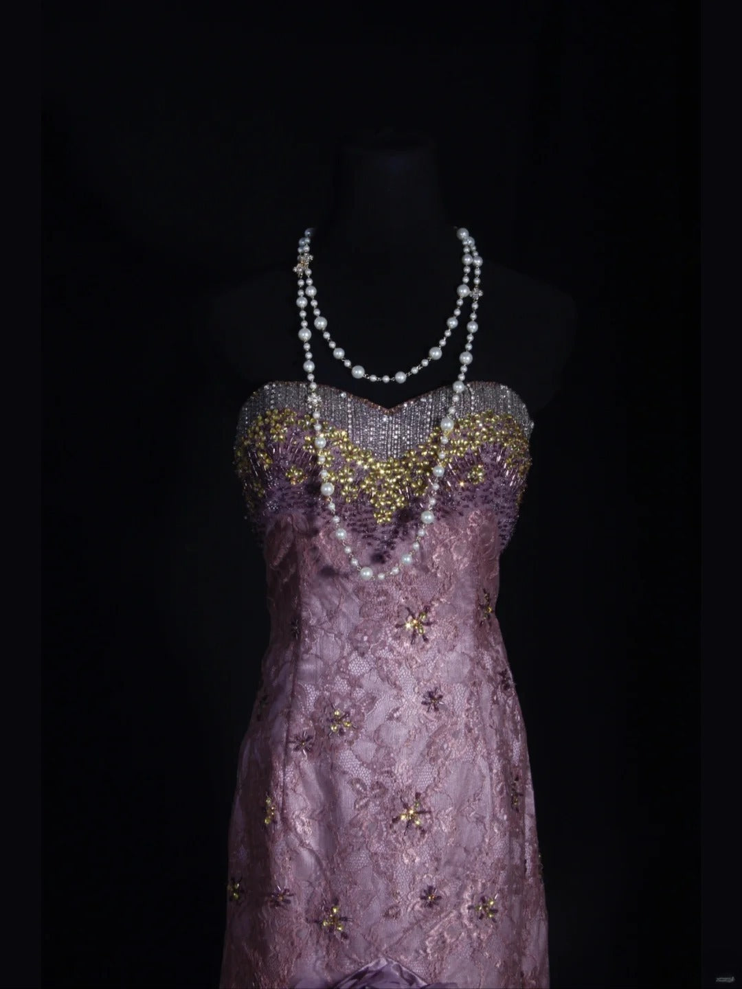 Robe de bal longue vintage sirène années 80, bustier cœur, perles, mousseline, volants perlés, inspiration pour une tenue de 20e anniversaire, robe de soirée AS340