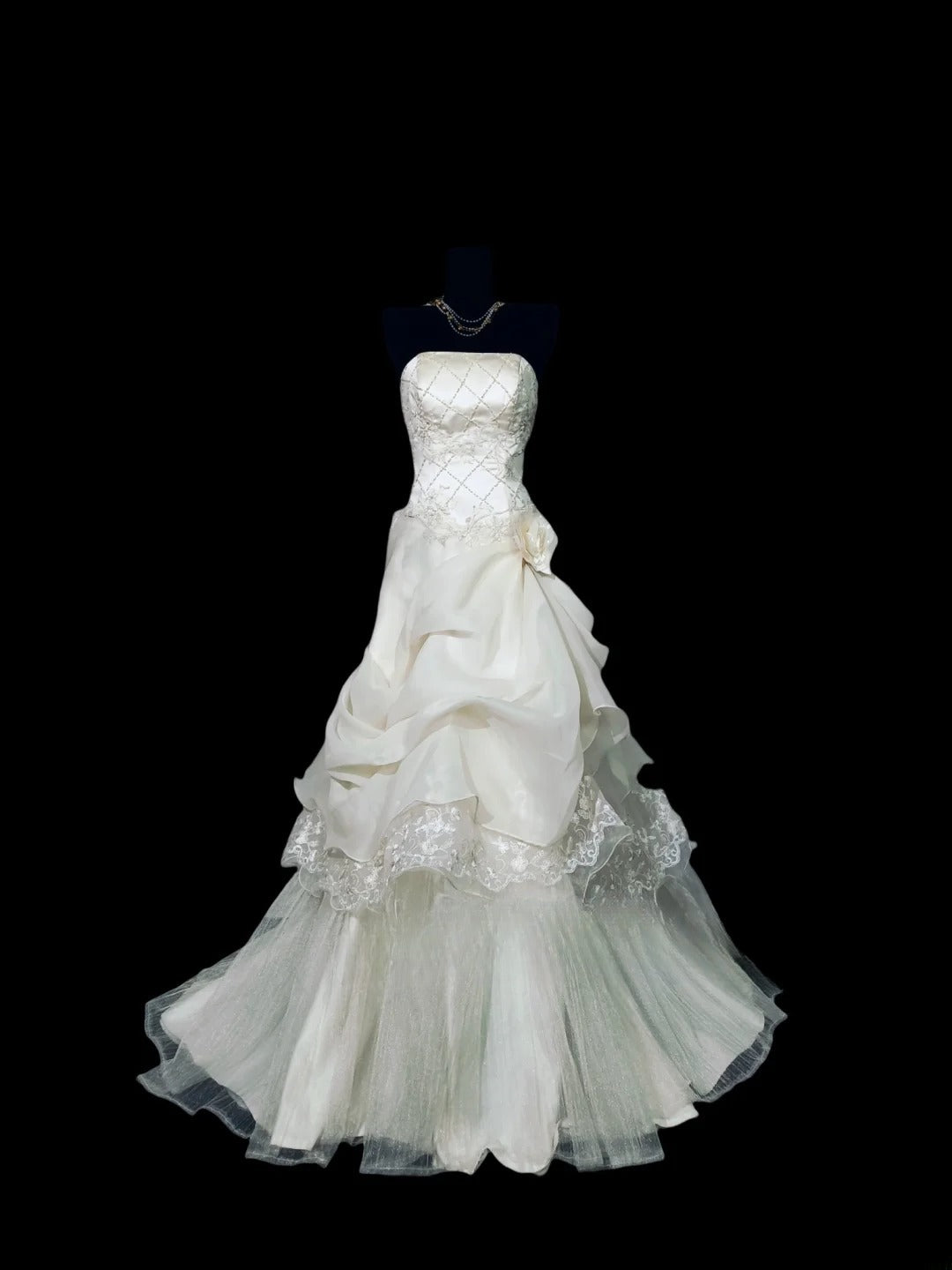 White Tiered Layers Strapless Sweet 16 Dress Ball Gown Sweet Sixteen Dress RC0052