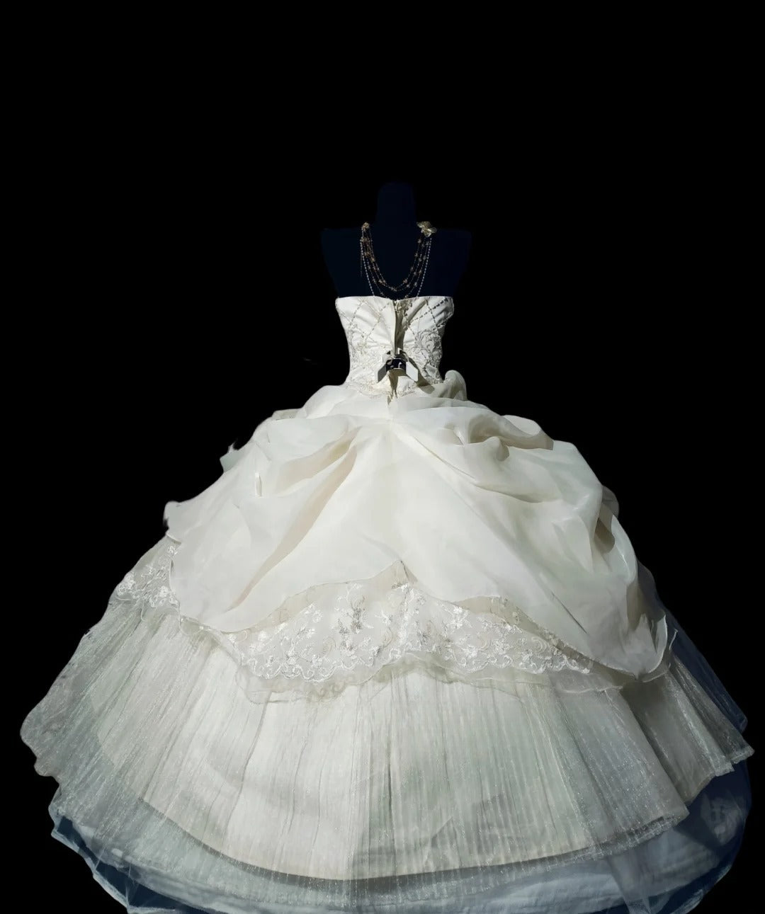White Tiered Layers Strapless Sweet 16 Dress Ball Gown Sweet Sixteen Dress RC0052