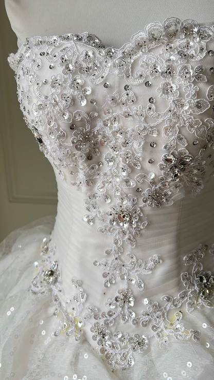 Sweet 15 Quinceanera Dress Ball Gown Sweetheart Tulle White With Tiered Layers Long 16th Birthday Outfits RC0667