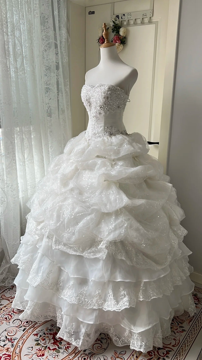 Sweet 15 Quinceanera Dress Ball Gown Sweetheart Tulle White With Tiered Layers Long 16th Birthday Outfits RC0667