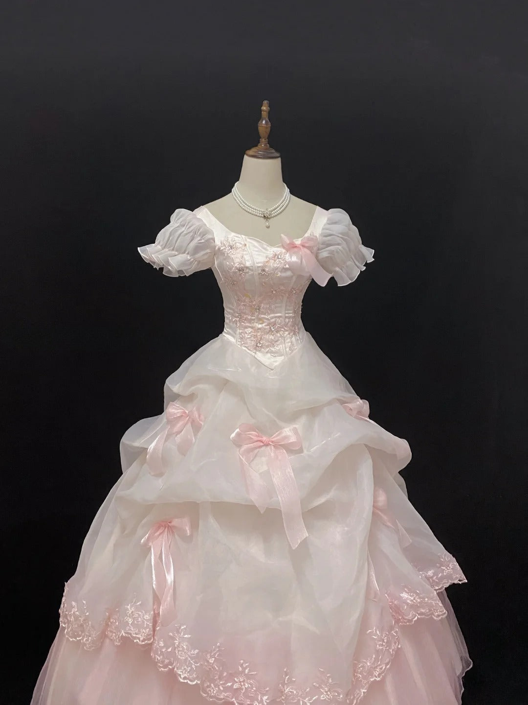 Elegant Ball Gown Square Neck Pink Poofy Long With Bow Appliqued Quince Dress inspo Quinceanera Dresses Sweet 15 16 Outfits RB7802