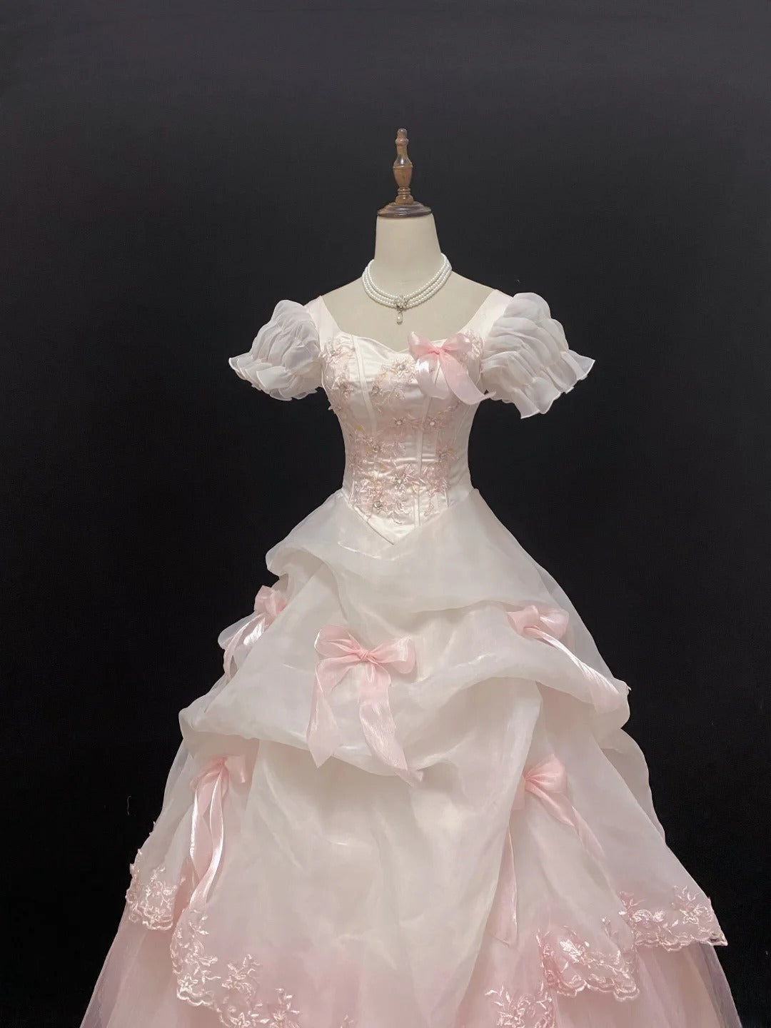 Elegant Ball Gown Square Neck Pink Poofy Long With Bow Appliqued Quince Dress inspo Quinceanera Dresses Sweet 15 16 Outfits RB7802