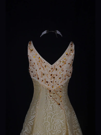 Vintage-Ballkleid im 80er-Jahre-Stil mit V-Ausschnitt, Tüll, Perlen und Spitze, langes, perlenbesetztes Abendkleid, Inspiration für Geburtstagsoutfits, formelle Kleider AS350