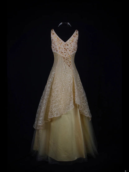 Vintage-Ballkleid im 80er-Jahre-Stil mit V-Ausschnitt, Tüll, Perlen und Spitze, langes, perlenbesetztes Abendkleid, Inspiration für Geburtstagsoutfits, formelle Kleider AS350