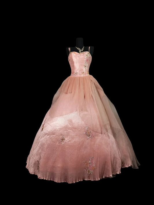 Charming Ball Gown Spaghetti Straps Blush Pink Quinceanera Dresses With Appliqued For Sweet 15 Anos Celebration Birthday Formal Gown RB8815