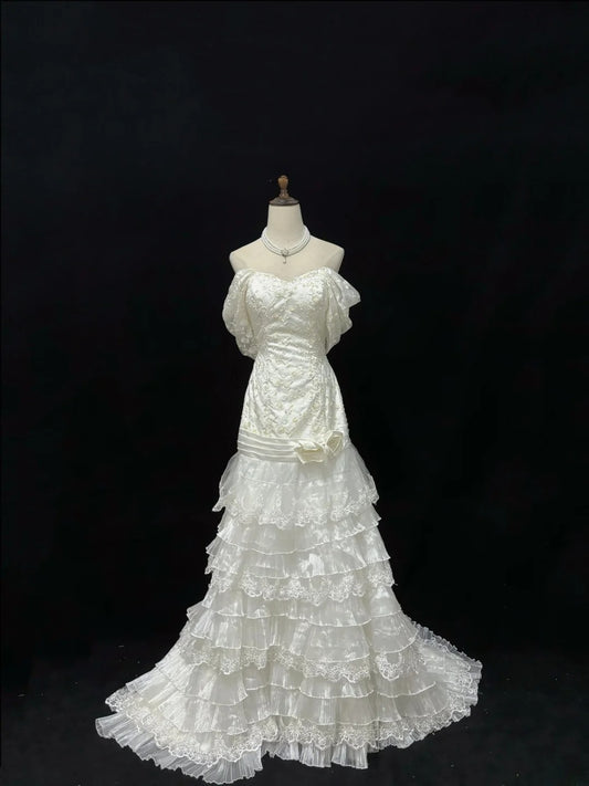 Beautiful Mermaid Off The Shoulder White Lace Vintage With Tiered Layers Long Groom Bride Gown Bridal Dress Modest Wedding Dresses RB7813