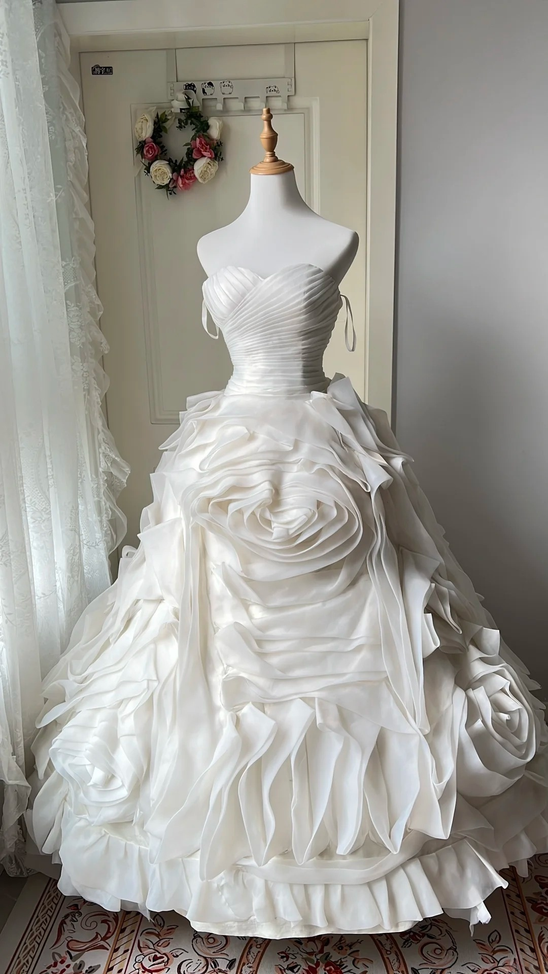 Timeless Wedding Dress Ball Gown Sweetheart White With Ruffled Flowers Long Bridal Gown RC0687