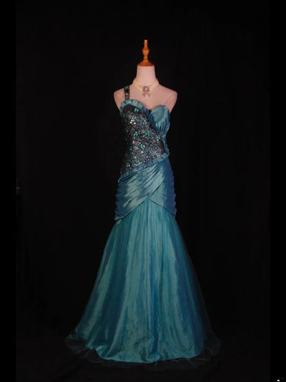 Robe de bal longue sirène vintage années 1950, asymétrique, avec corsage plissé en taffetas à volants. Inspiration pour une tenue de 19e anniversaire ou une robe de soirée (AS368).