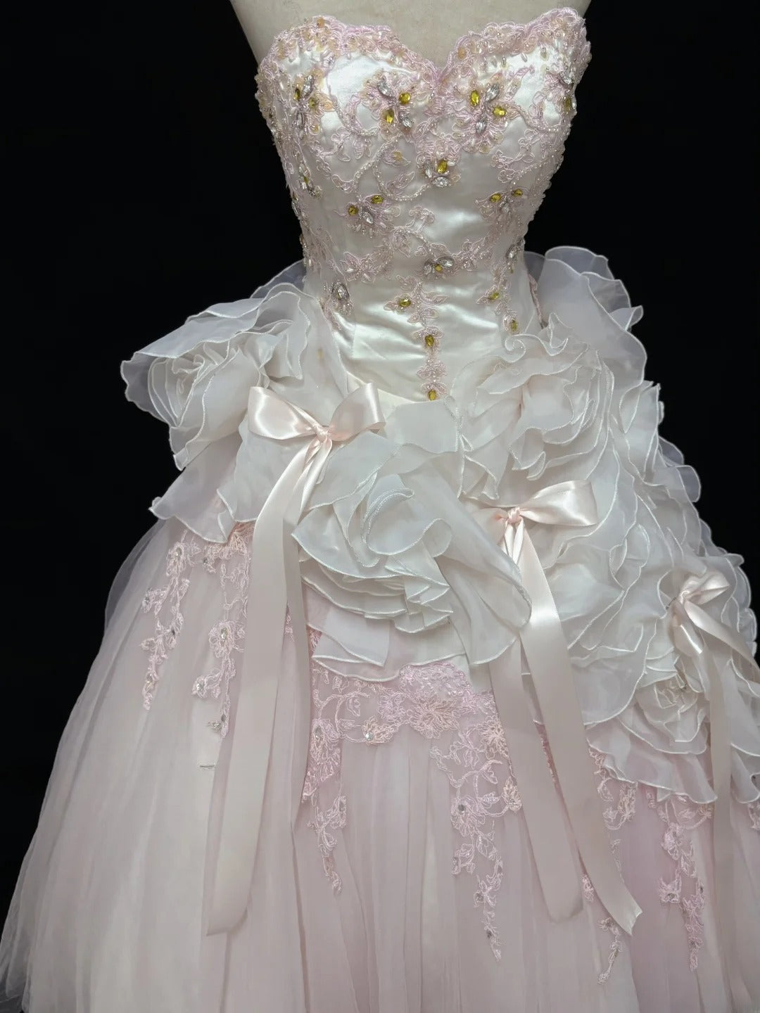Beautiful Ball Gown Sweetheart Poofy Long With Ruffled 3D Flowers Lace Pink Quince Dress inspo Quinceanera Dresses Sweet 15 16 Outfits RB7824