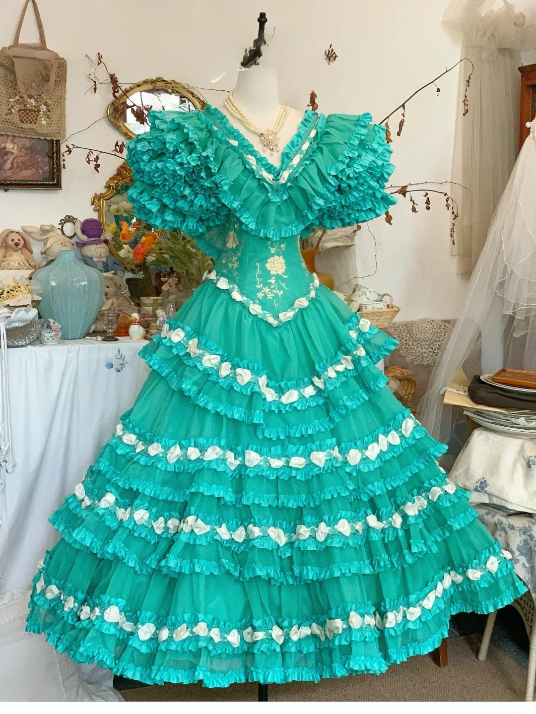 Prom Dress Elegant Ball Gown V Neck Blue With Tiered Formal Evening Gown for Graduation Party RB9405