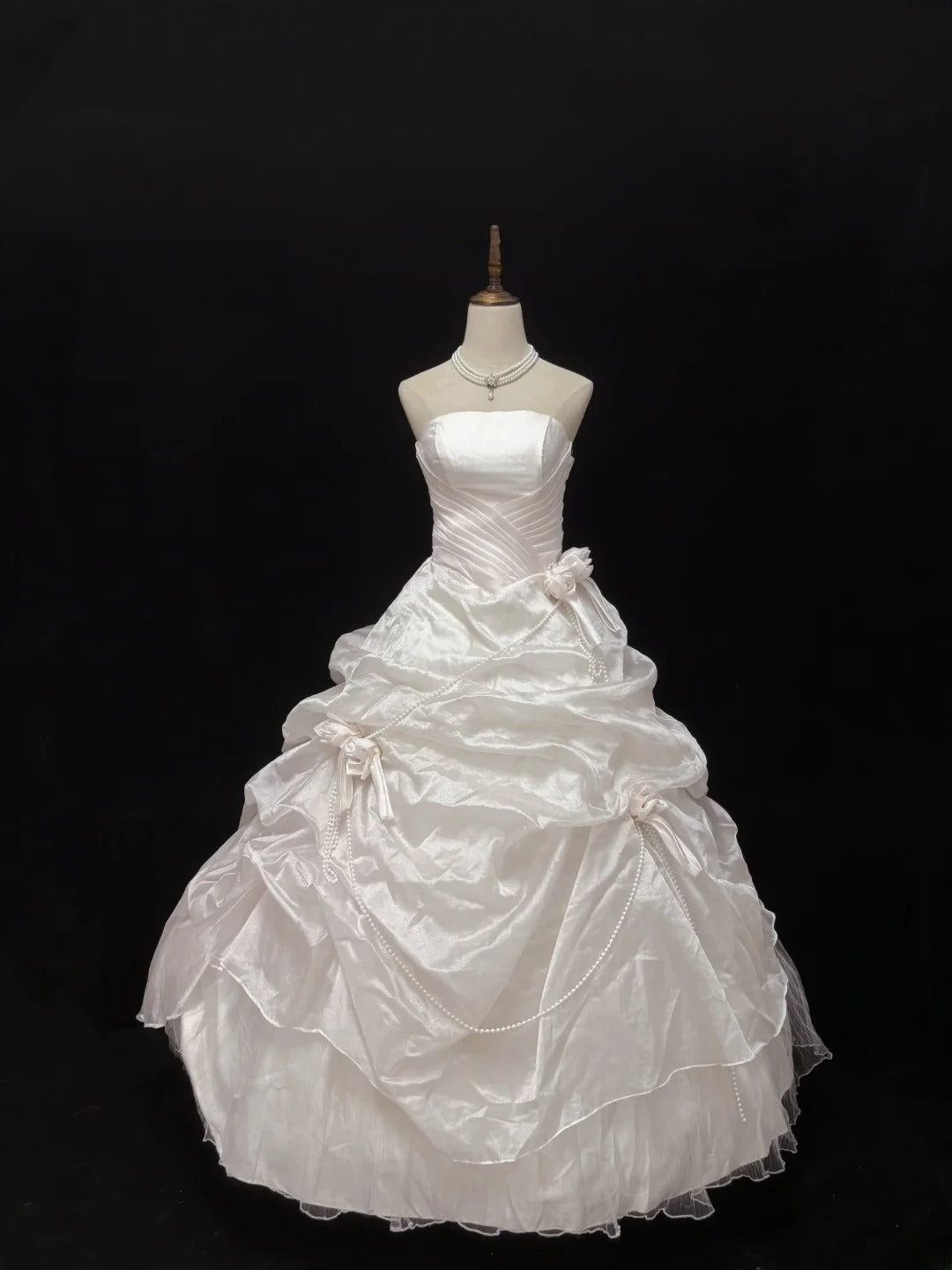 Beautiful Ball Gown Strapless Light Pearl Pink Long With Ruffled Flowers Quince Dress inspo Quinceanera Dresses Sweet 15 16 Outfits RB7830
