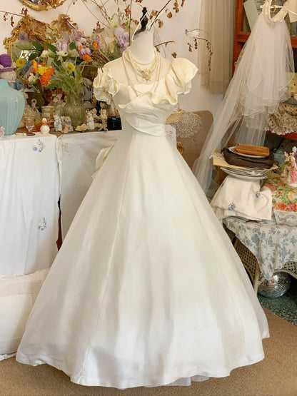 Elegant Wedding Dress Classic White Ball Gown One Shoulder With Ruffled Bridal Gown for Big Day RB9409