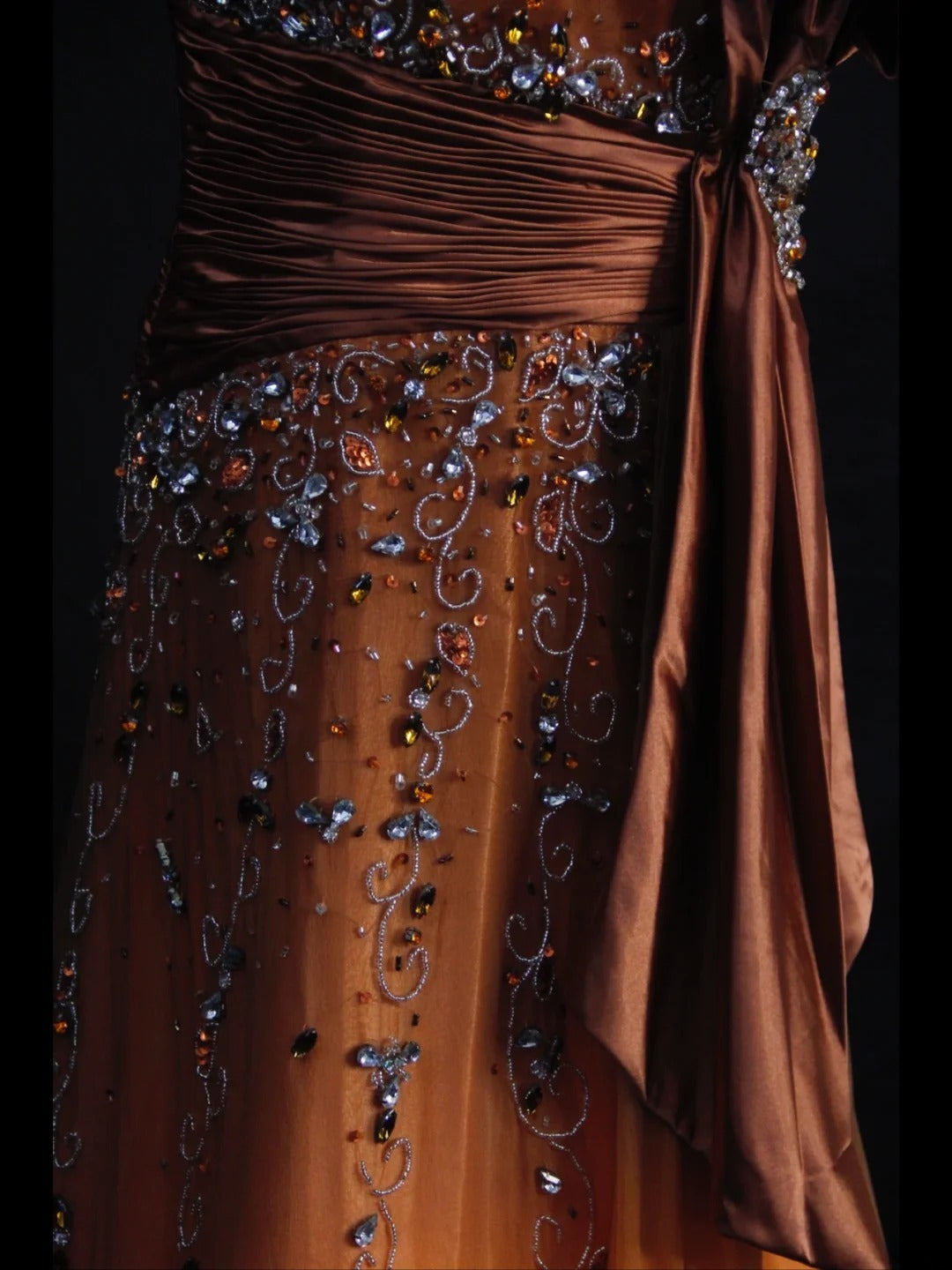Robe de bal longue rétro années 50, coupe trapèze, bustier cœur, en tulle orné de perles - Inspiration pour une tenue de 21e anniversaire - Robe de soirée AS384