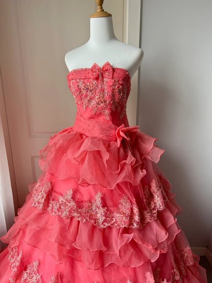 Ideen für Sweet 16 Kleider: Langes, trägerloses Ballkleid in Koralle aus Tüll mit gestuften Lagen, Sweet Sixteen Geburtstagskleider RC0713