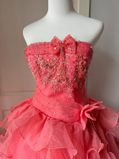 Ideen für Sweet 16 Kleider: Langes, trägerloses Ballkleid in Koralle aus Tüll mit gestuften Lagen, Sweet Sixteen Geburtstagskleider RC0713
