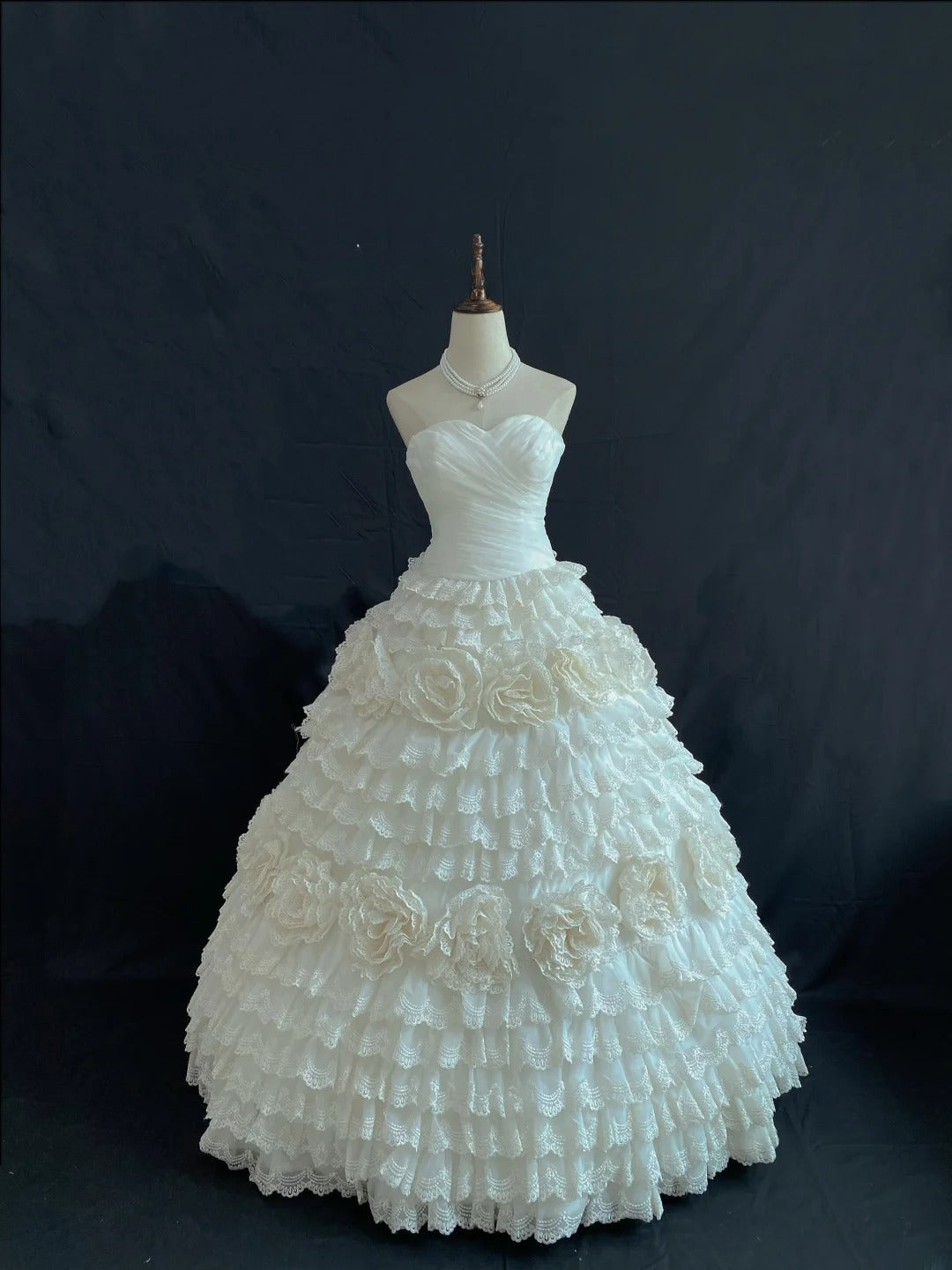 Princess Vibes Ball Gown Sweetheart Ivory Long With Lace Tiered Quince Dress inspo Quinceanera Dresses Sweet 15 16 Outfits RB7845