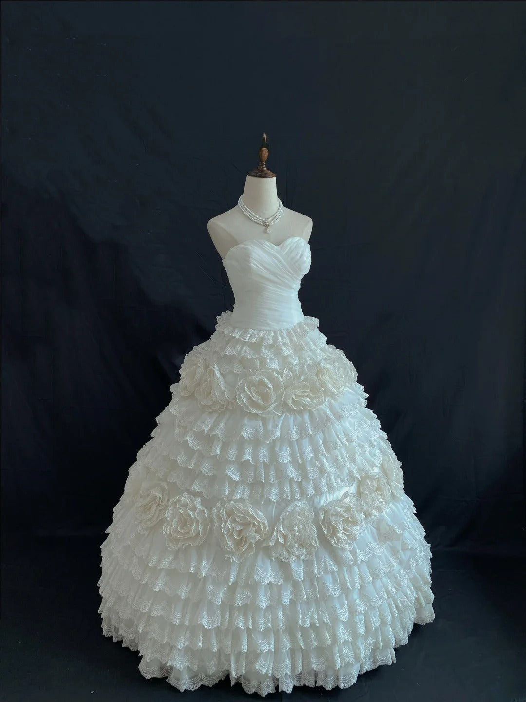 Princess Vibes Ball Gown Sweetheart Ivory Long With Lace Tiered Quince Dress inspo Quinceanera Dresses Sweet 15 16 Outfits RB7845