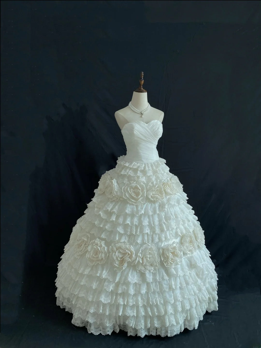 Princess Vibes Ball Gown Sweetheart Ivory Long With Lace Tiered Quince Dress inspo Quinceanera Dresses Sweet 15 16 Outfits RB7845