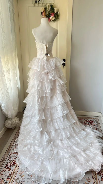 Ideen für Sweet 16 Kleider Vokuhila trägerlos hellrosa Tüll mit Applikationen Spitze Ballkleid Sweet Sixteen Geburtstagskleider RC0717