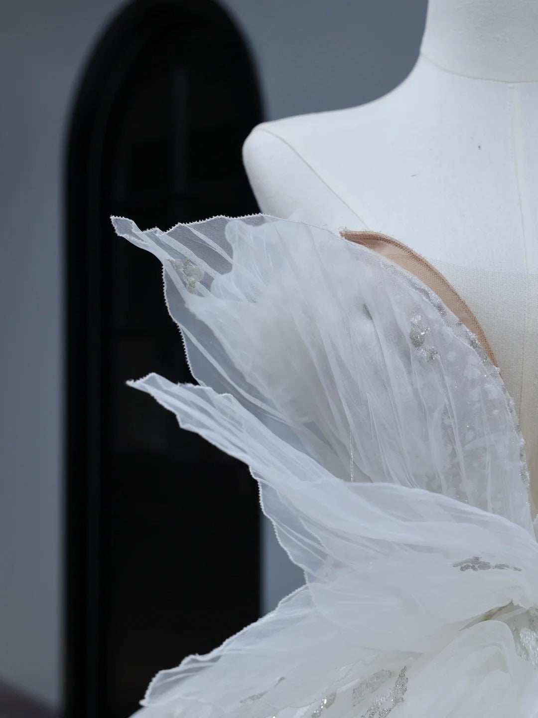 Robe de mariée longue de princesse, style bustier cœur, avec traîne plissée et froncée, blanche, AS401
