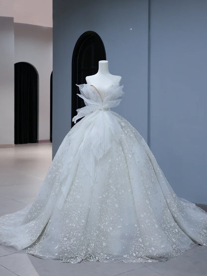 Robe de mariée longue de princesse, style bustier cœur, avec traîne plissée et froncée, blanche, AS401