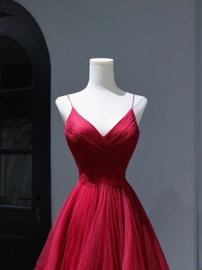 Elegante, schlichte Ballkleider im A-Linien-Stil mit Spaghettiträgern in Burgunderrot aus Tüll – Inspiration für Teenager und Schülerinnen: Beeindruckendes, plissiertes, langes Abendkleid (AS403)