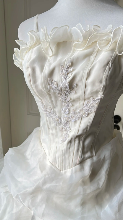 Quinceanera-Kleid zum 15. Geburtstag, Ballkleid mit Spaghettiträgern, Weiß, mehrlagig gestuft, langes Kleid zum 16. Geburtstag RC0726