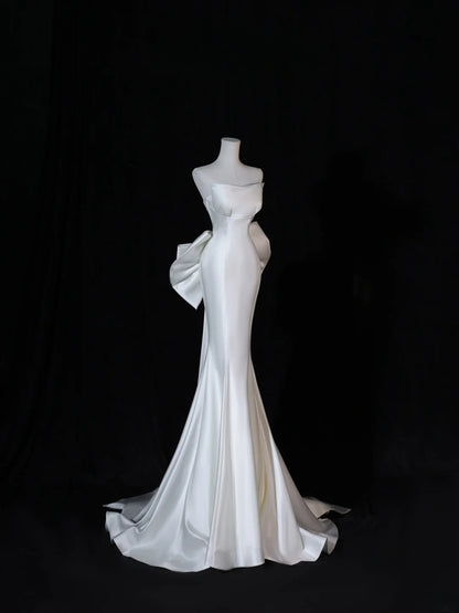 Modest Long Wedding Dresses Mermaid Strapless Satin Style for Bride With Bow-knot Bodice Train Bridal Dresses AS405