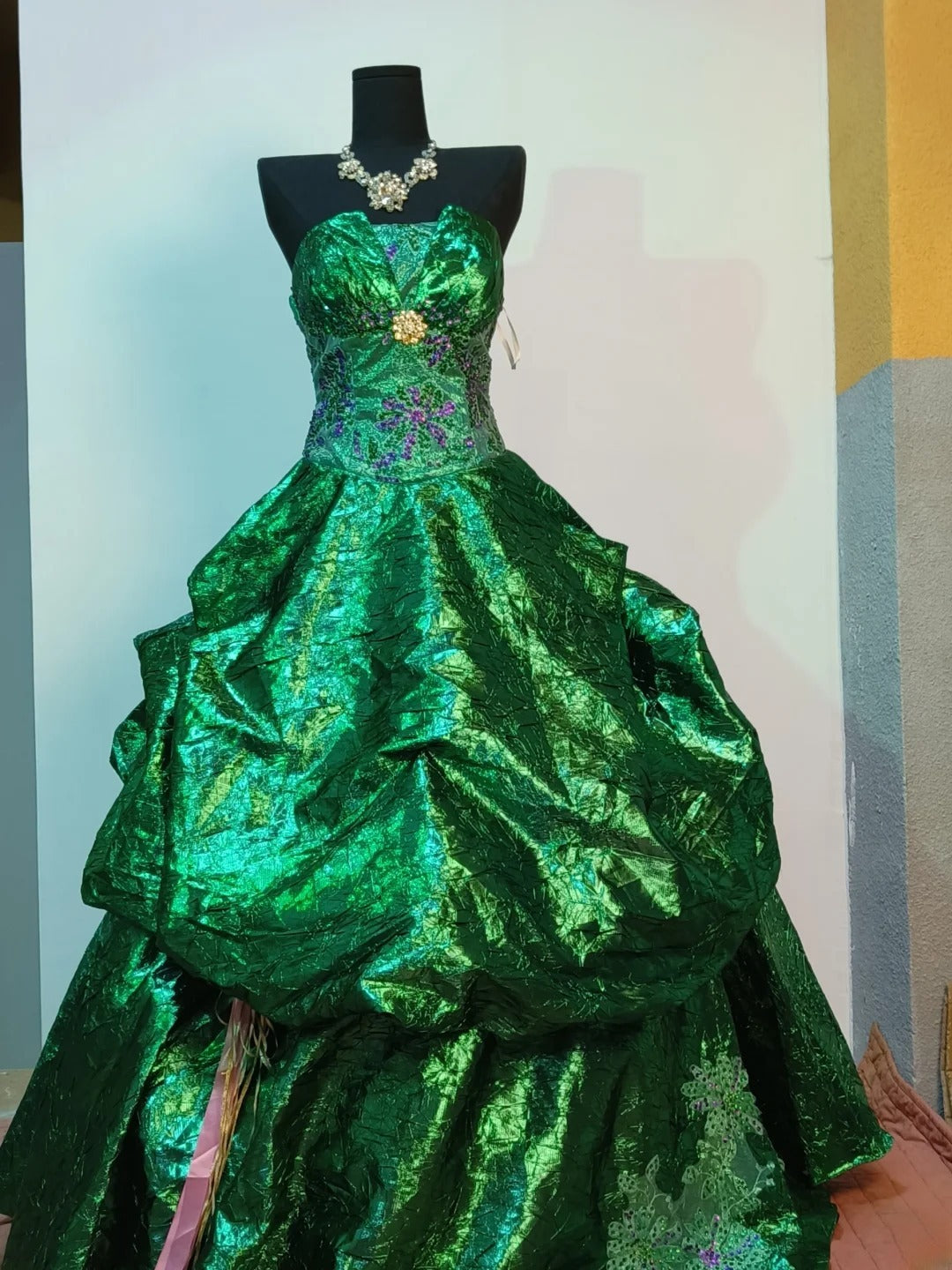 Cute Ball Gown Strapless Green Long Quinceañera Dress Moda 2000 15 Quinceanera Dresses Ideas Sweet 16 Outfits RB7137