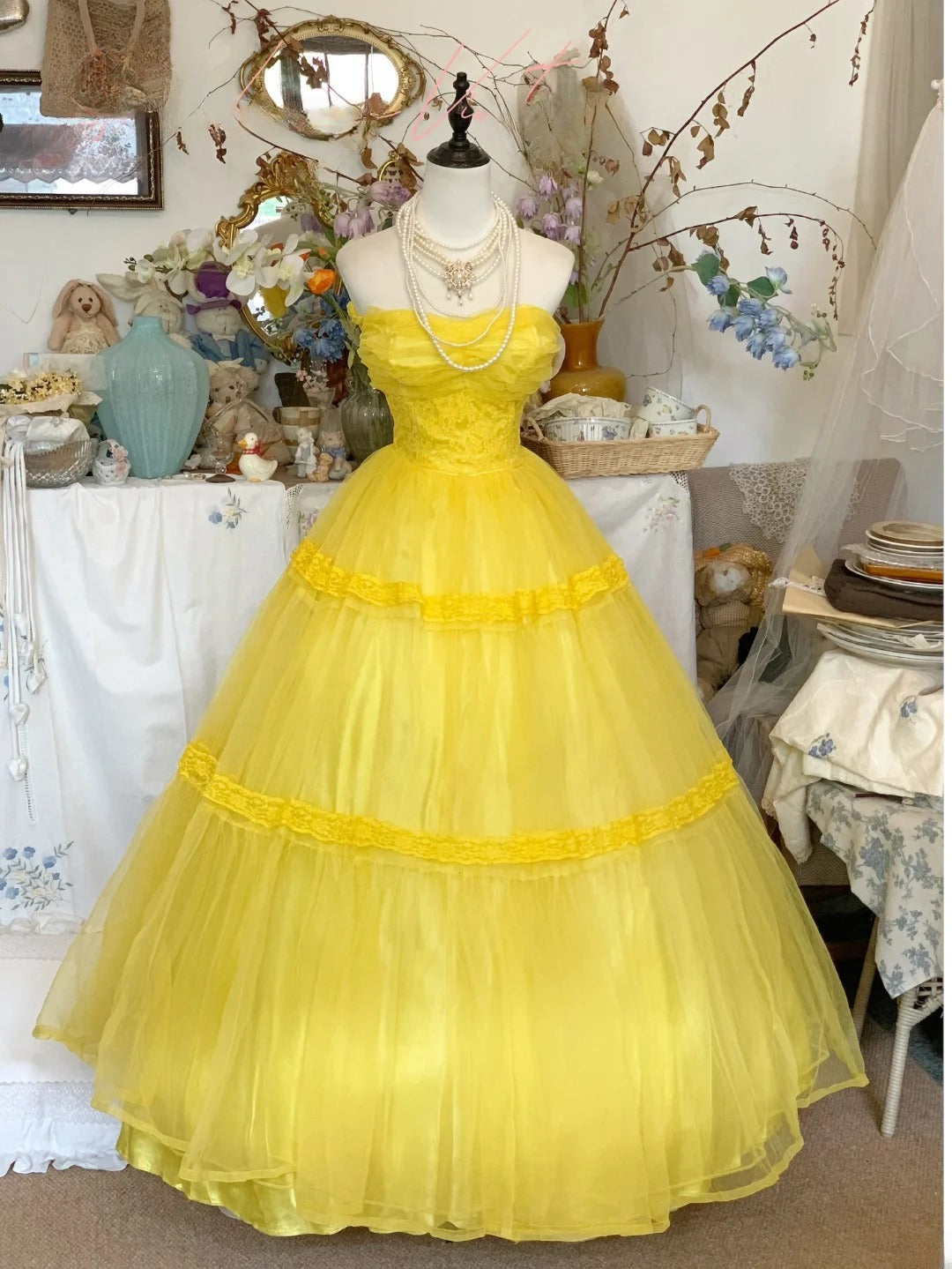 Prom Dress Elegant Ball Gown Strapless Yellow Tulle Formal Evening Gown for Graduation Party RB9424