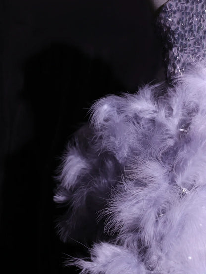 Elegantes, schlichtes Ballkleid im Meerjungfrauen-Stil mit Herzausschnitt, silber-grau mit Pailletten – Inspiration für einen stilvollen Auftritt. Langes, formelles Abendkleid AS414