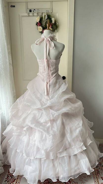 Quinceanera-Kleid für den 15. Geburtstag, Ballkleid mit Neckholder in Hellrosa, mehrlagig, langes Outfit für den 16. Geburtstag, RC0734