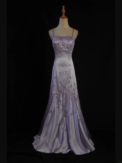 Retro-Meerjungfrauenkleid im Stil der 1950er Jahre: Langes Ballkleid aus lila Satin mit Spaghettiträgern und Perlen – Inspiration für den 21. Geburtstag (AS414)