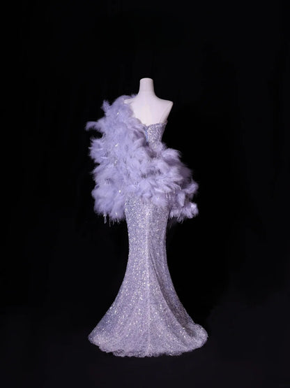 Elegantes, schlichtes Ballkleid im Meerjungfrauen-Stil mit Herzausschnitt, silber-grau mit Pailletten – Inspiration für einen stilvollen Auftritt. Langes, formelles Abendkleid AS414