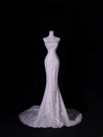 Classic Long Wedding Gowns Mermaid Strapless Style for Bride With Lace Tulle Bodice Train White Bridal Dress AS416