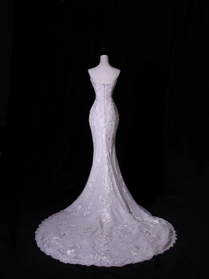 Classic Long Wedding Gowns Mermaid Strapless Style for Bride With Lace Tulle Bodice Train White Bridal Dress AS416