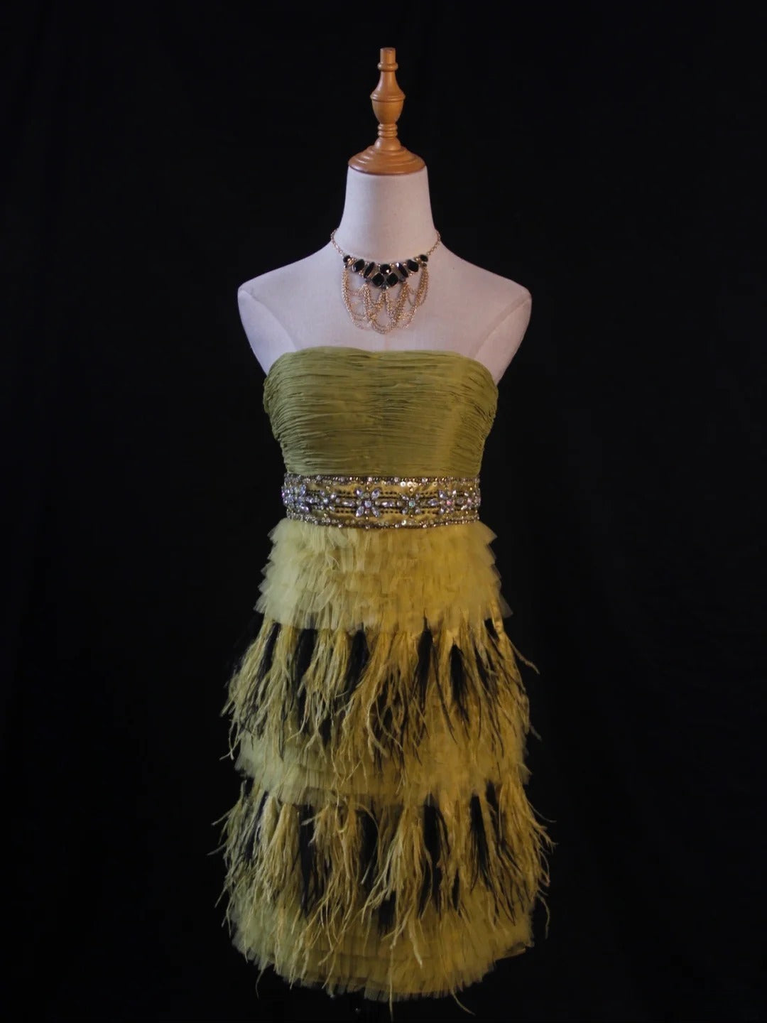 Vintage A-Linien-Kleid, trägerlos, olivgrün, Tüll mit Perlen und Federn, kurzes Kleid zum 16. Geburtstag, Homecoming-Kleid, Cocktailkleid AS418