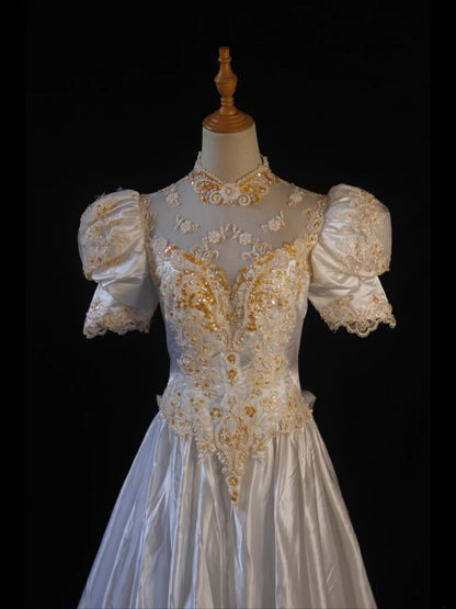 Robe de mariée élégante vintage en satin à col montant et manches, avec traîne, pour femme (AS422)