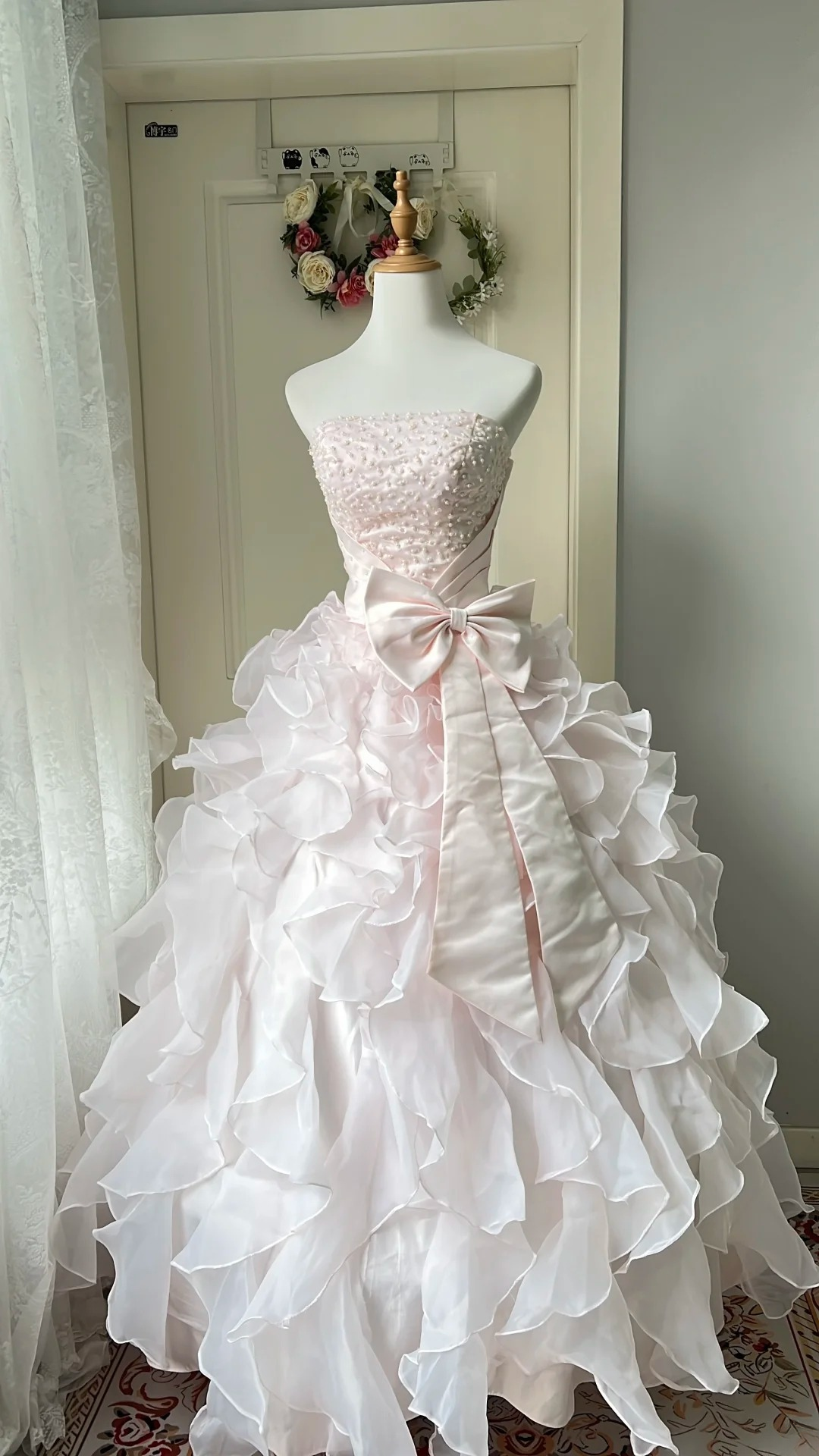Ideen für ein Sweet-16-Kleid, Ballkleid, trägerlos, rosa, mit gestuften Lagen, Ballkleid für den sechzehnten Geburtstag, Kleid RC0742